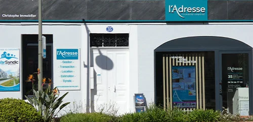 Le cabinet VAR SYNDIC vous accompagne dans la gestion de votre immeuble, résidence ou lotissement, à La Crau près de Toulon dans le VAR 83